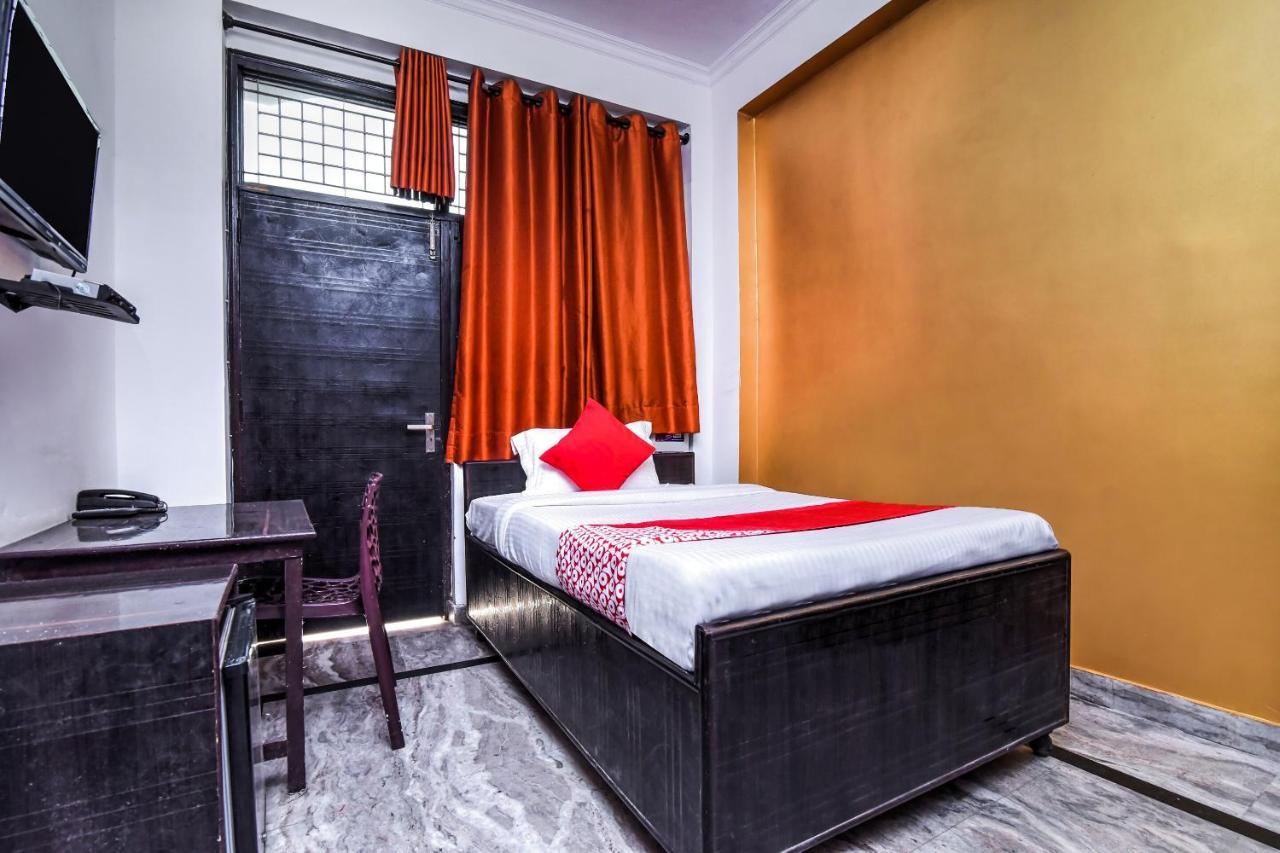 Oyo Nitin Palace Guest House Near Mohan Estate Metro Station New Delhi Extérieur photo